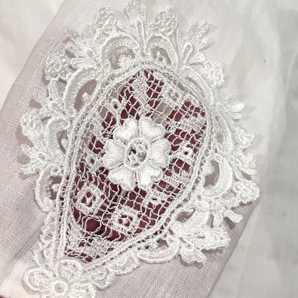Vintage Irish Linen Blouse Top Womens White Lace Doily Dainty Small - Picture 7 of 8